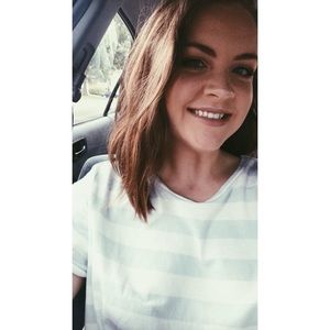 Meet your Posher, Kayla